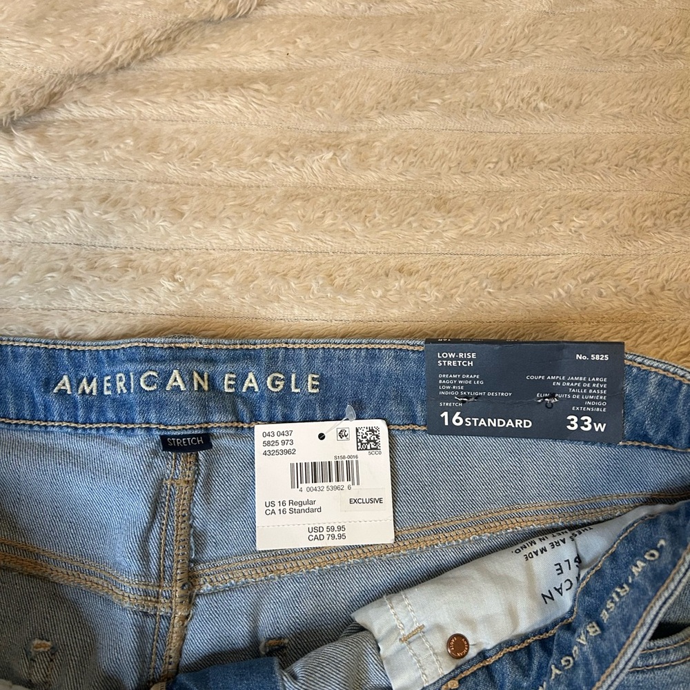 American Eagle Low Rise Dreamy Drape Jeans - Picture 9 of 11